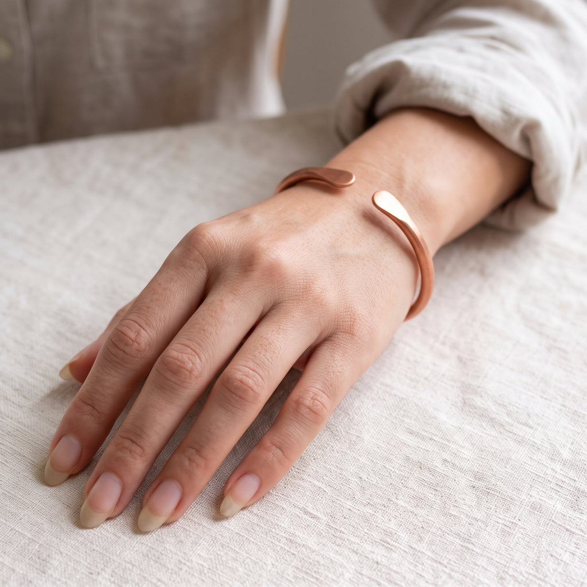 Minimalist Copper Bracelet |  極簡圓弧拋光純銅手鐲 (#YS047)