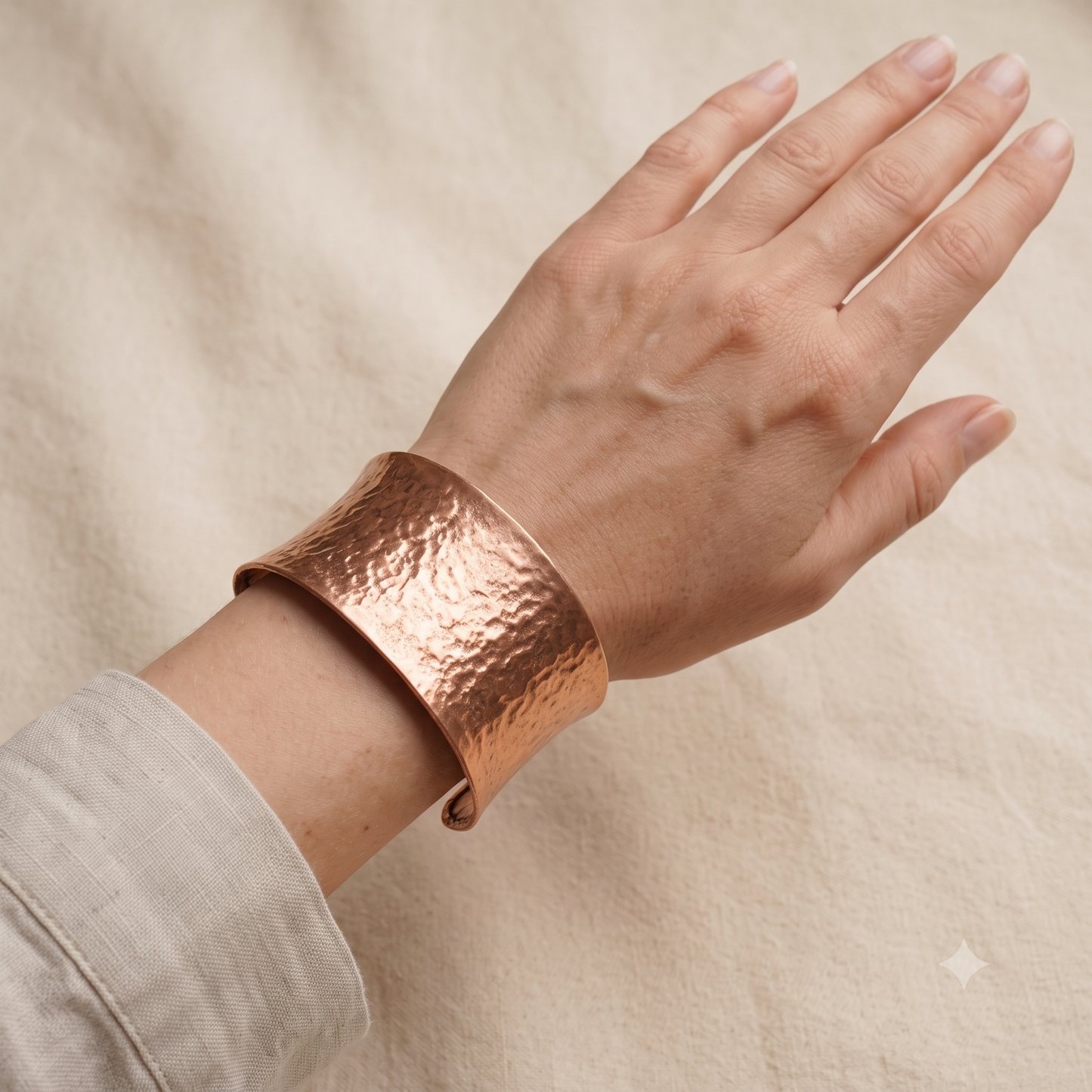 Hammered Style Copper Kada｜純銅手工鍛打錘紋寬手環 （#YS007）