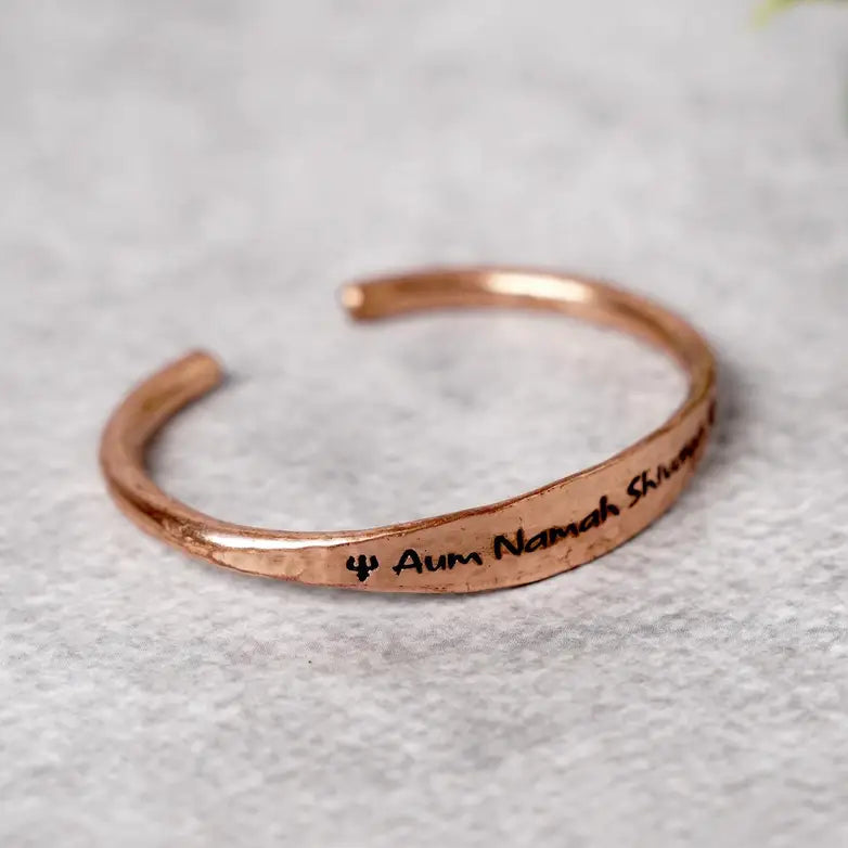 Aum Namah Shivaya Adjustable Hammered Copper ｜Om Namah Shivay 可調式錘紋銅手鐲 (#YS001)