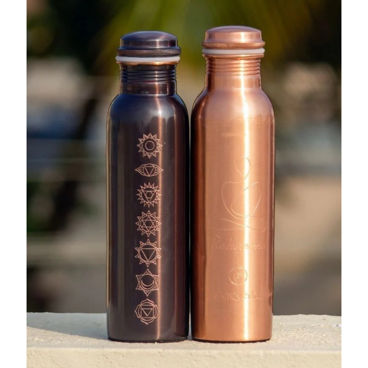 Copper Bottle Set with Crafted 7 Chakras - Dark｜印度手工脈輪雕刻銅水瓶 - 深色套裝 (#CH001)